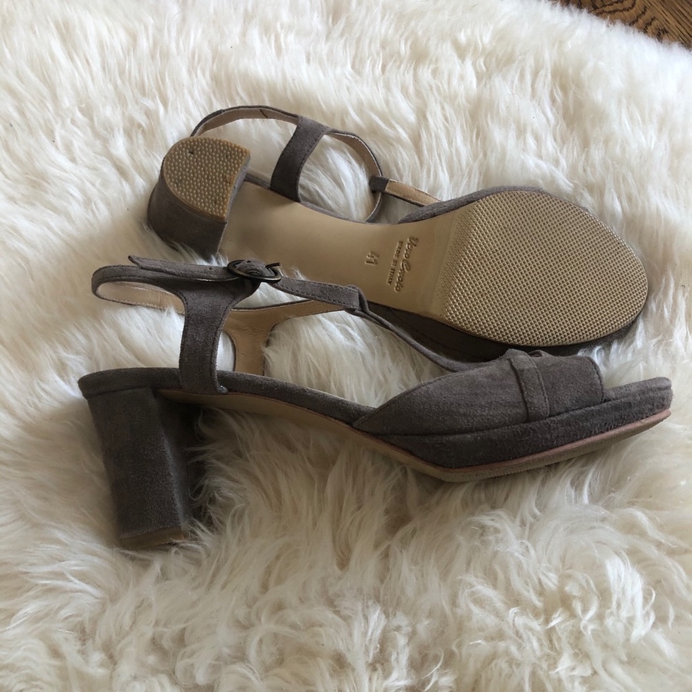 Suede heeled sandals